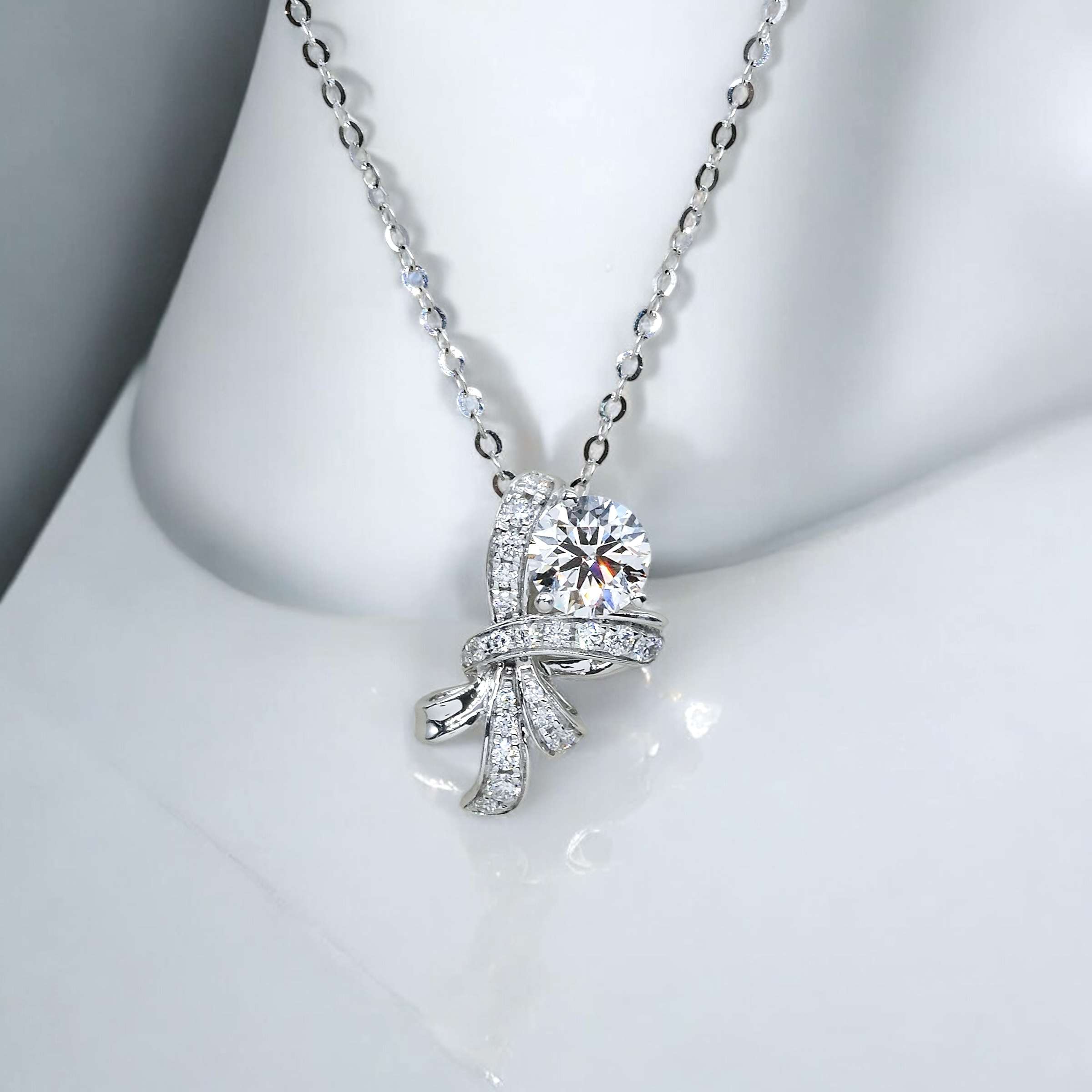 Bouquet Solitaire Pendant Necklace FDP2248 (Pre-order)
