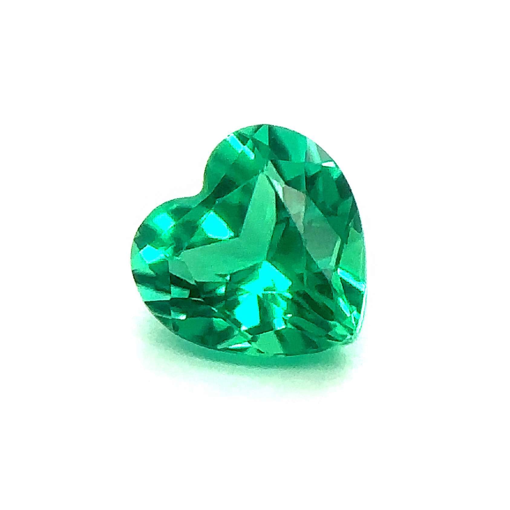 Japan Lab Gem Heart Light Colombian Emerald