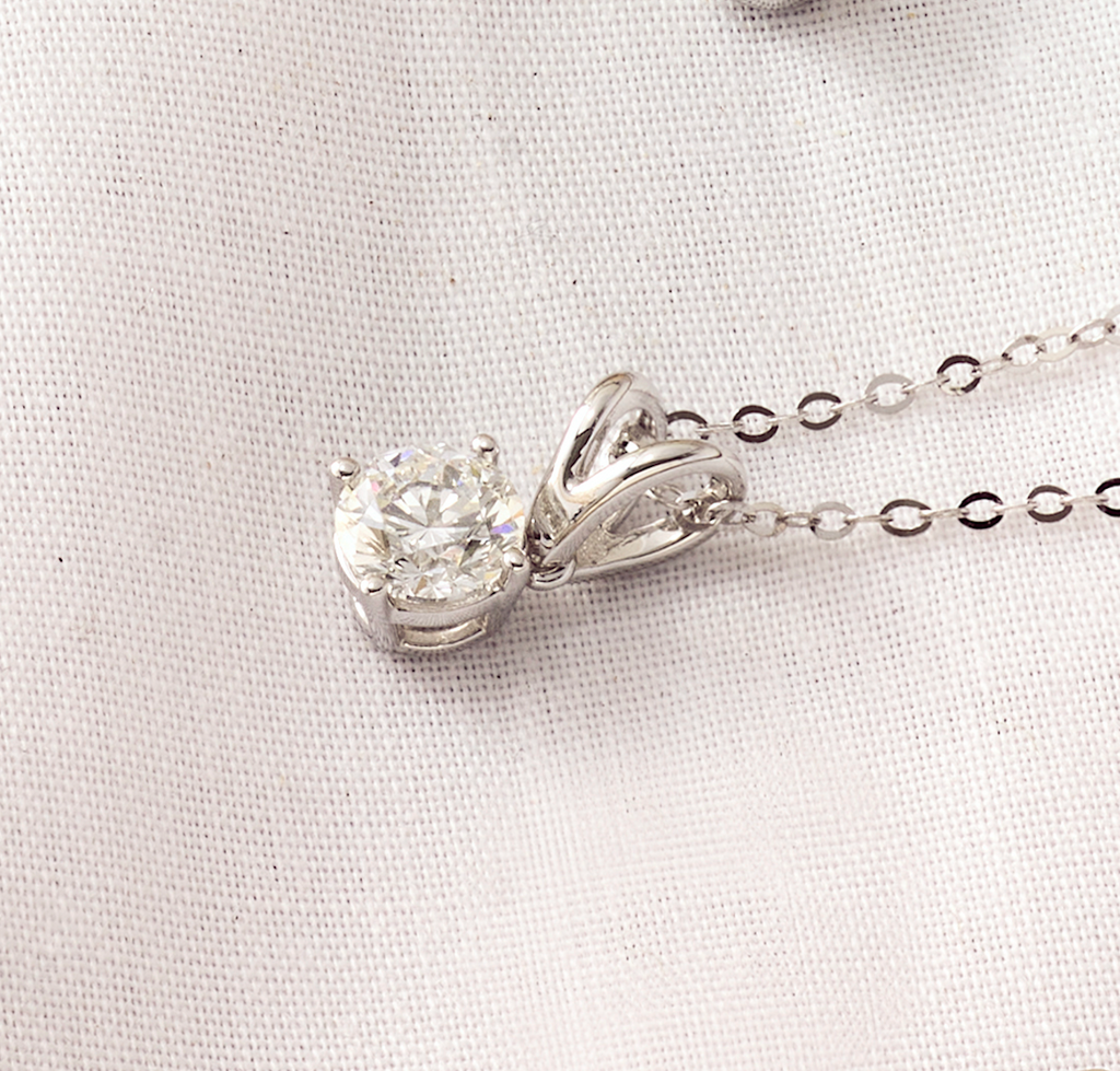 Double Bail Four Prong Solitaire Pendant TW. 0.5ct ES015-5.2P