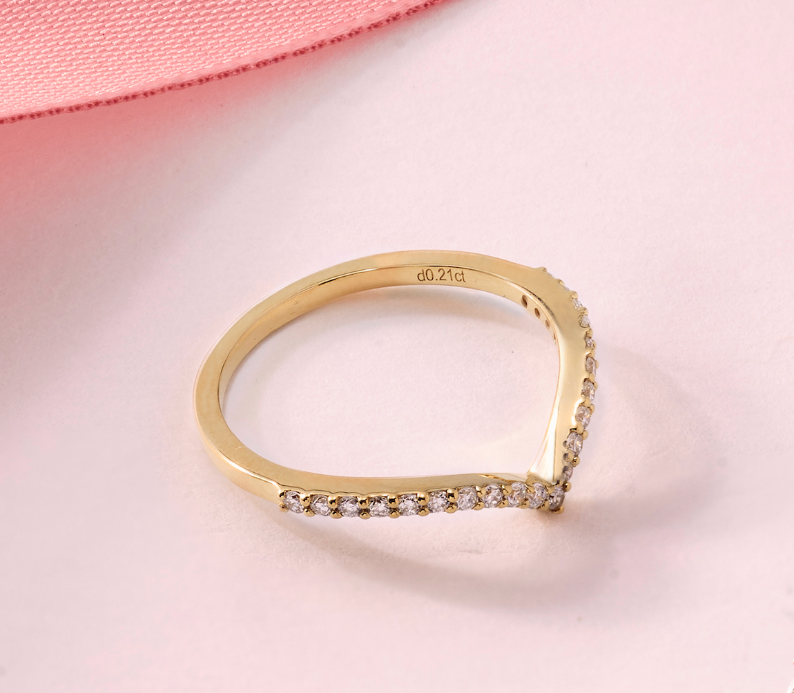 V Shaped Pavé Lab Grown Diamond Ring RT1708