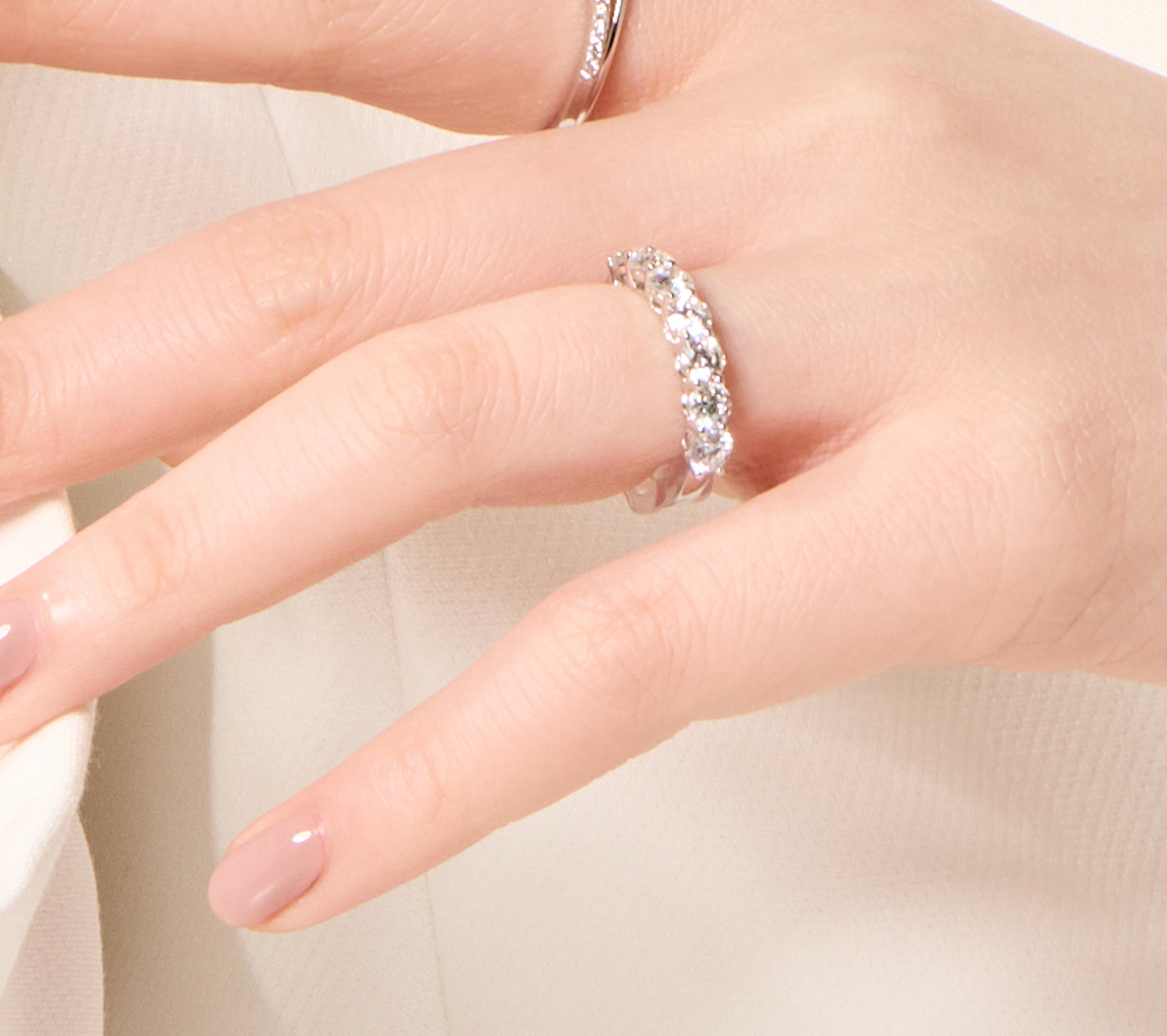 Round Shape Seven Stone Anniversary Ring approx. TW. 0.8ct FDR2414